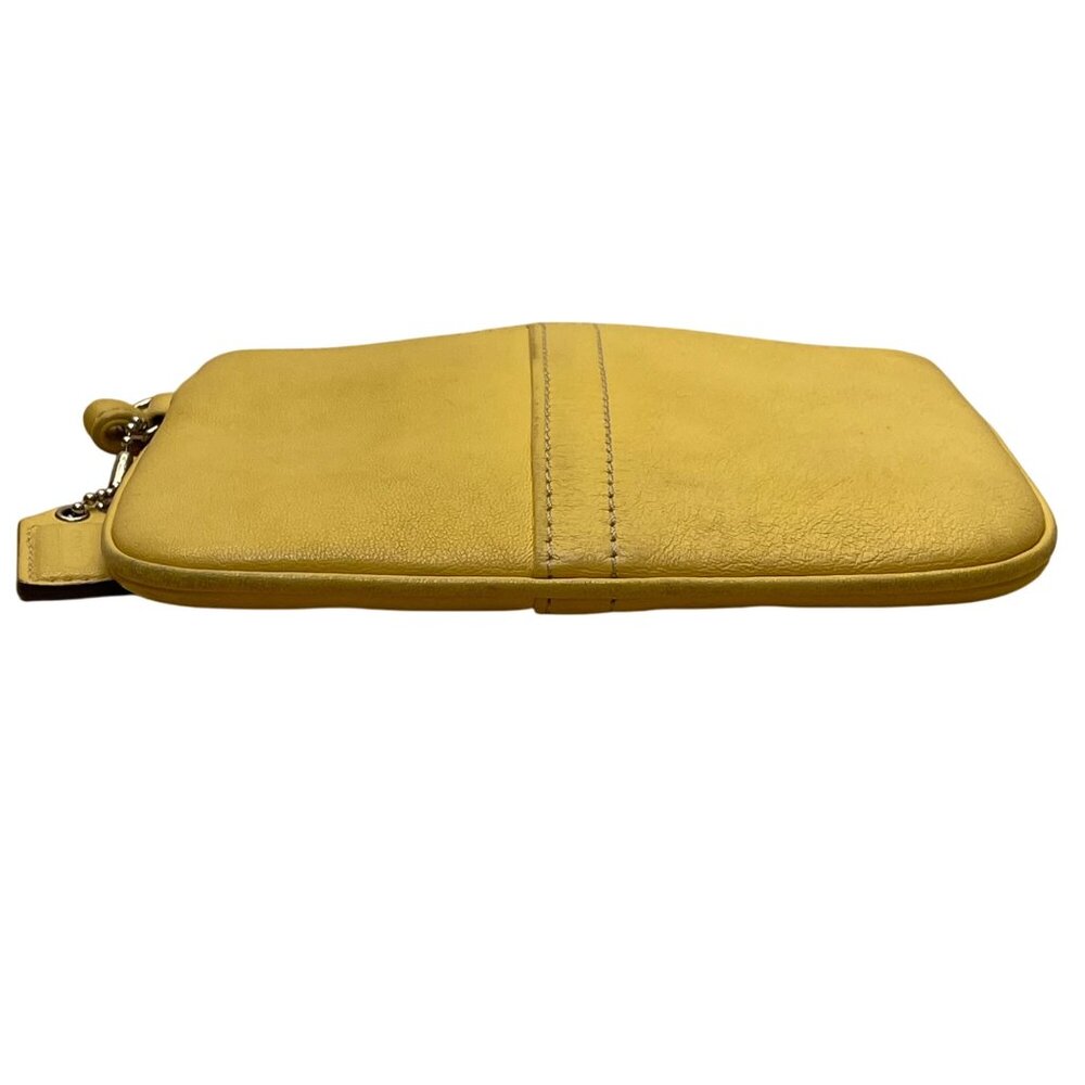 Coach Women’s Yellow Leather With Strap & Tag Wristlet Pouch Handbag Size S - Picture 9 of 10